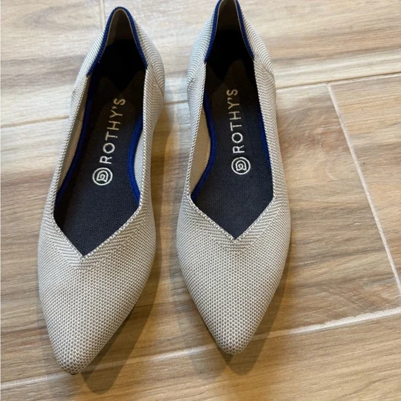 Rothy's Women's Beige Pointed Flats- size 9 - Picture 1 of 5